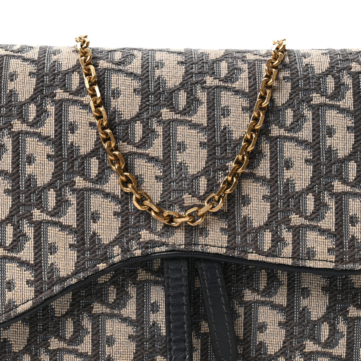 Oblique Saddle Chain Pouch Blue AT My store