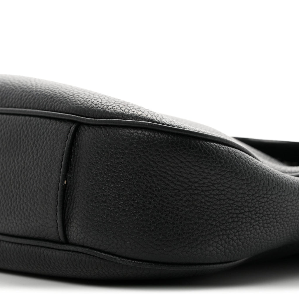Grained Calfskin Saddle Messenger Bag Black AT My store