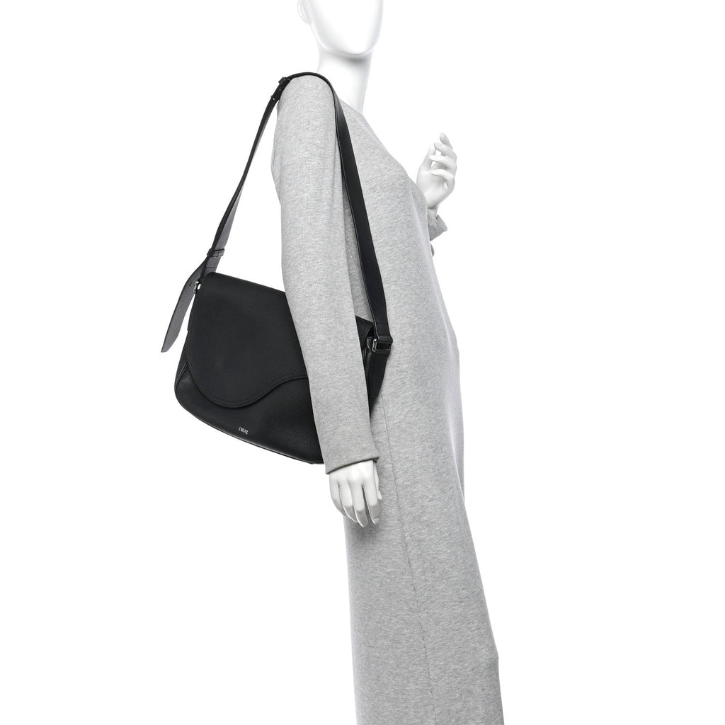 Grained Calfskin Saddle Messenger Bag Black AT My store