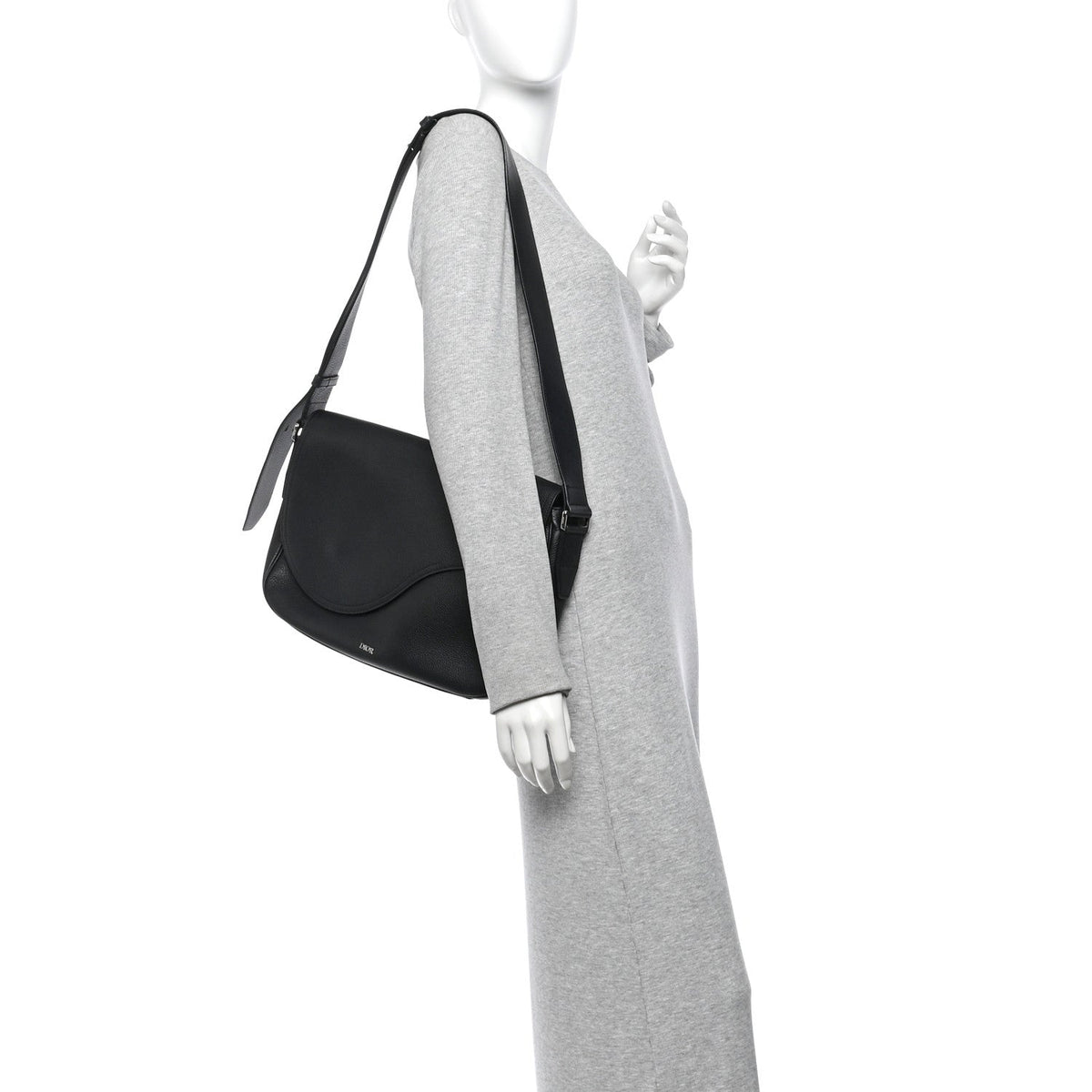 Grained Calfskin Saddle Messenger Bag Black AT My store