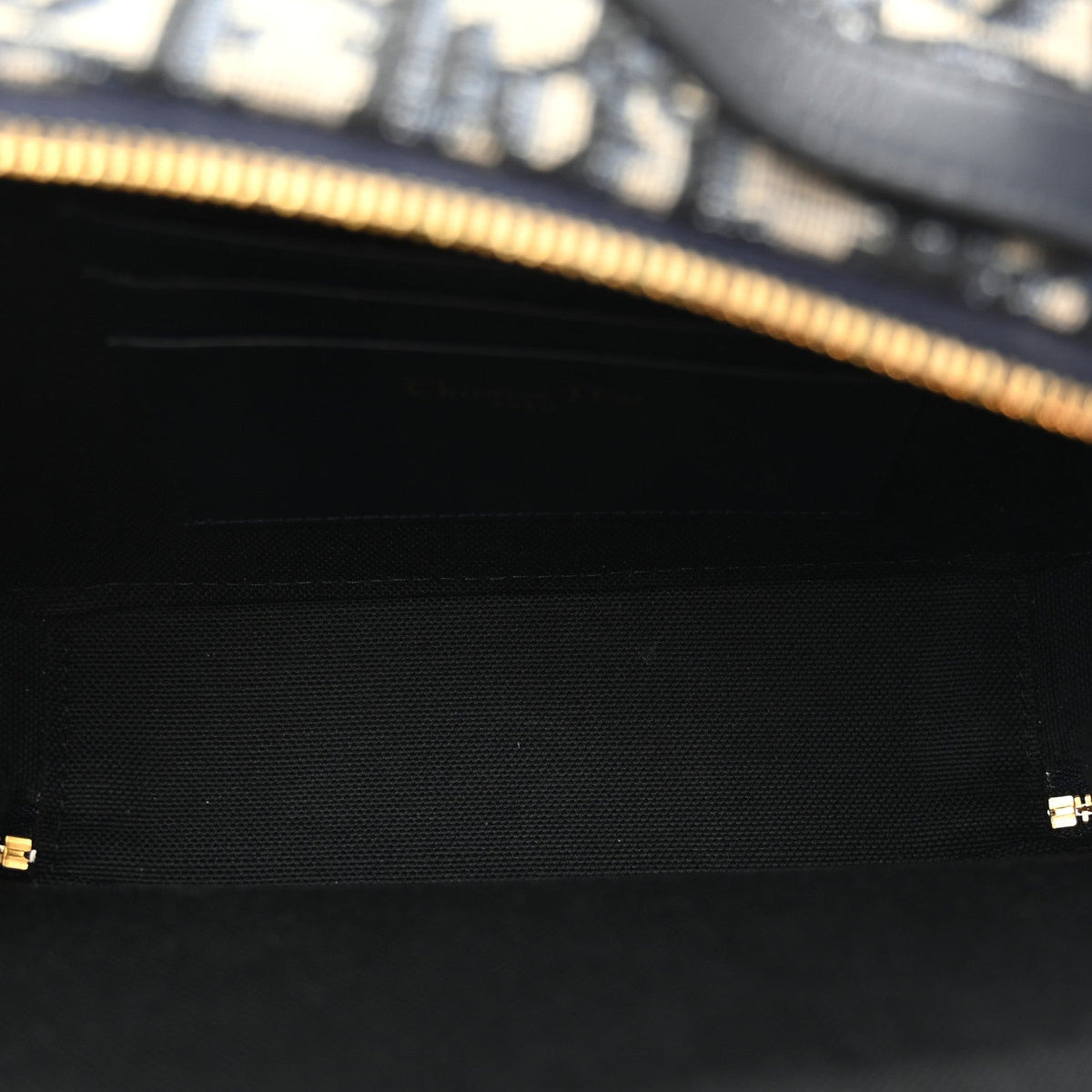 Oblique 30 Montaigne Top Handle Box Bag Blue AT My store