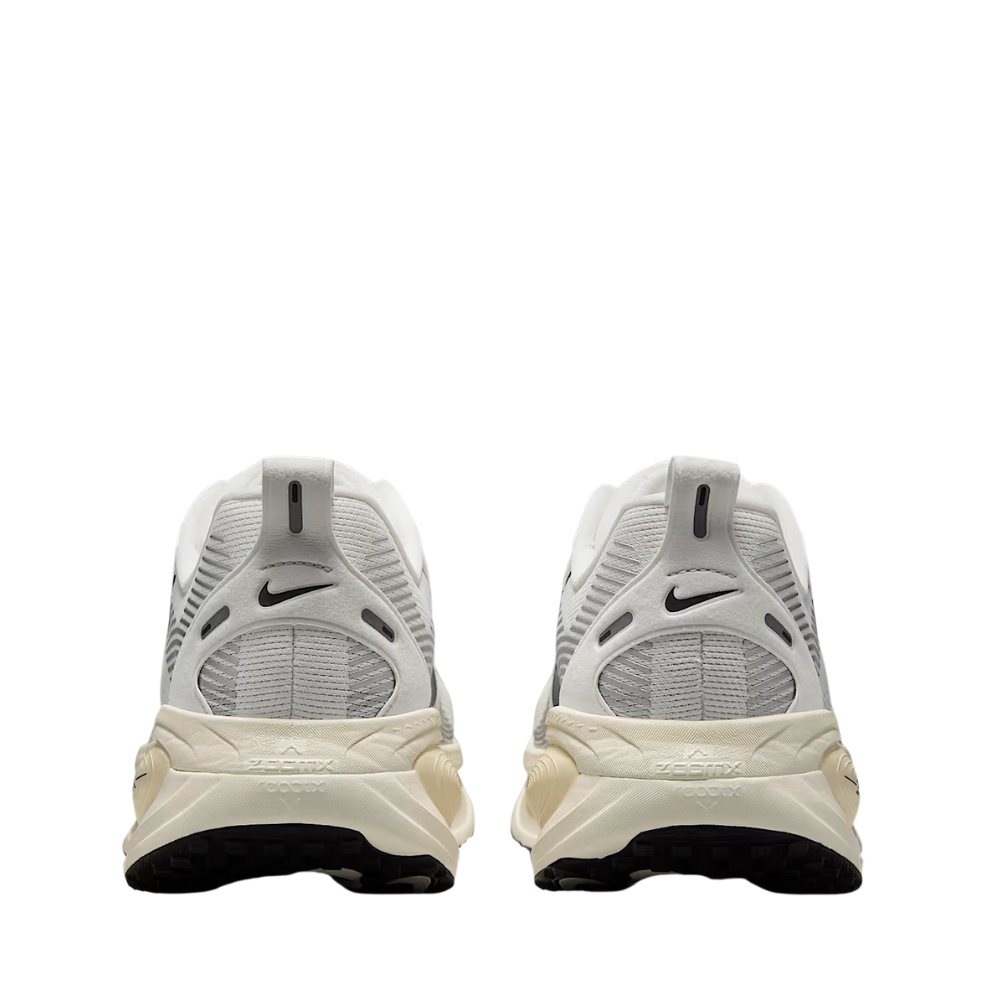 Top Seller Vomero 18 Men's :Summit White | Coconut Milk