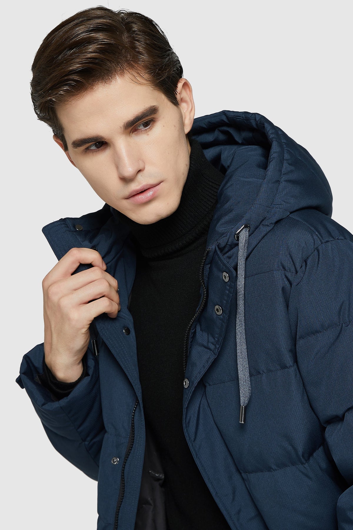 Hot-Sale Mid-Length Warm Hooded Puffer Down Jacket