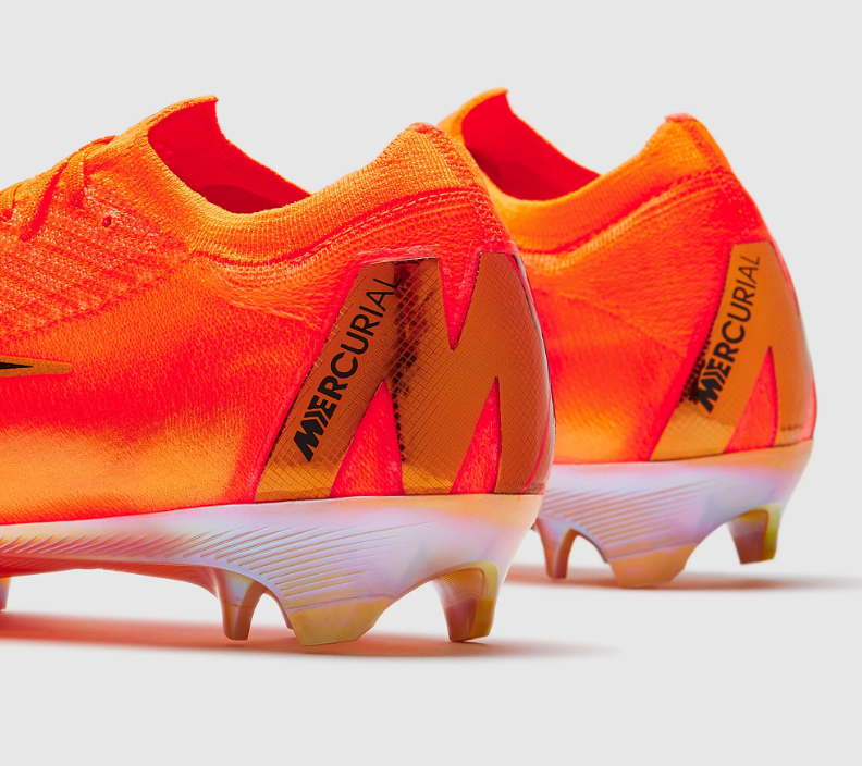 Mercurial Vapor 16 Elite FG Deja Vu - Special Edition
