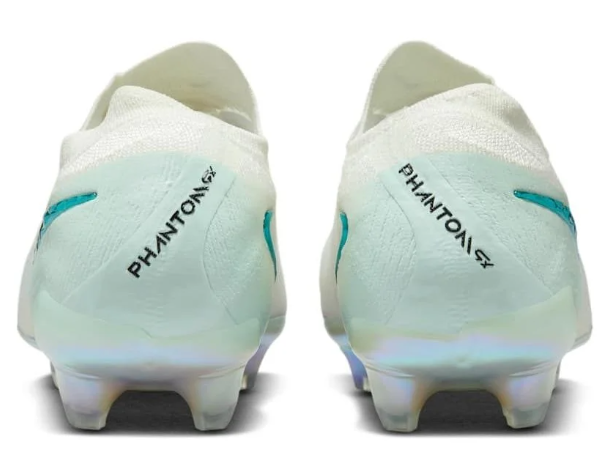 Phantom GX 2 Elite FG Chromatic