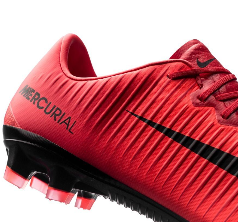 Mercurial Vapor 11 Elite FG Red