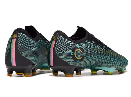 Mercurial Vapor 12 Elite FG CR7 Born Leader
