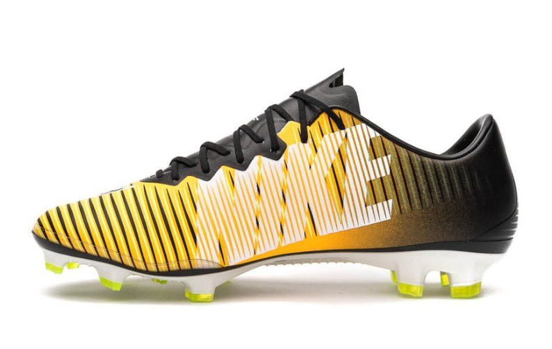 Mercurial Vapor 11 FG Lock in. Let loose.
