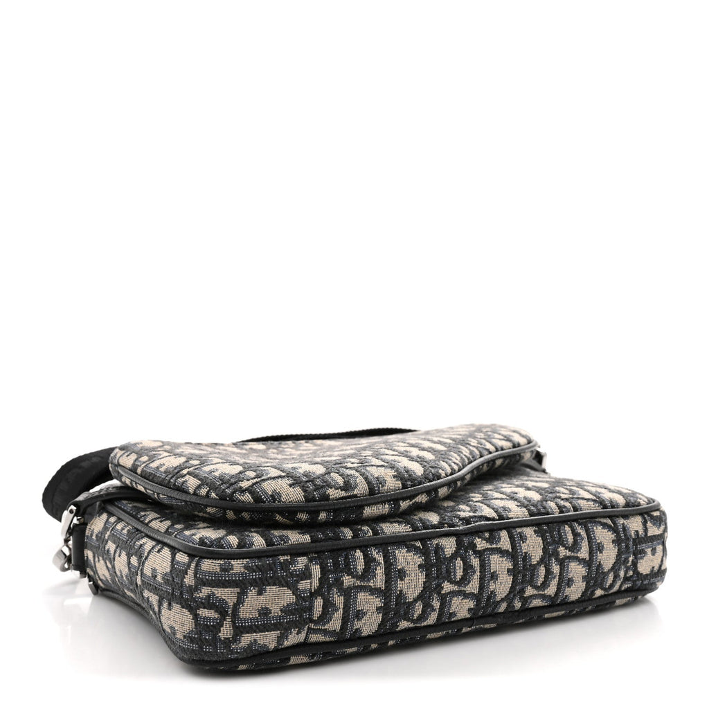Oblique Saddle Triple Pouch Navy Blue AT My store