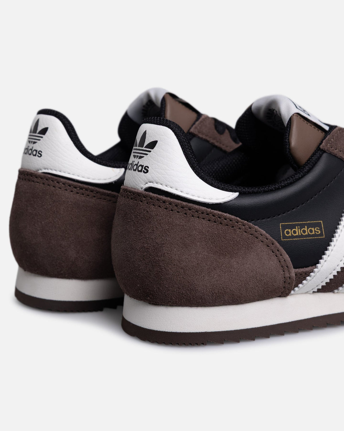 Best-Selling Adidas R71 Black/White
