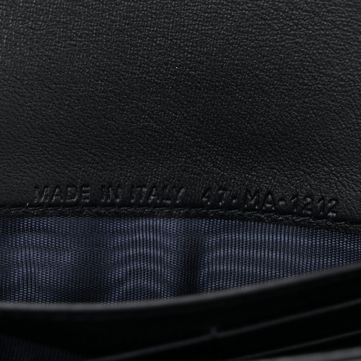 Oblique Saddle Chain Long Wallet Blue AT My store