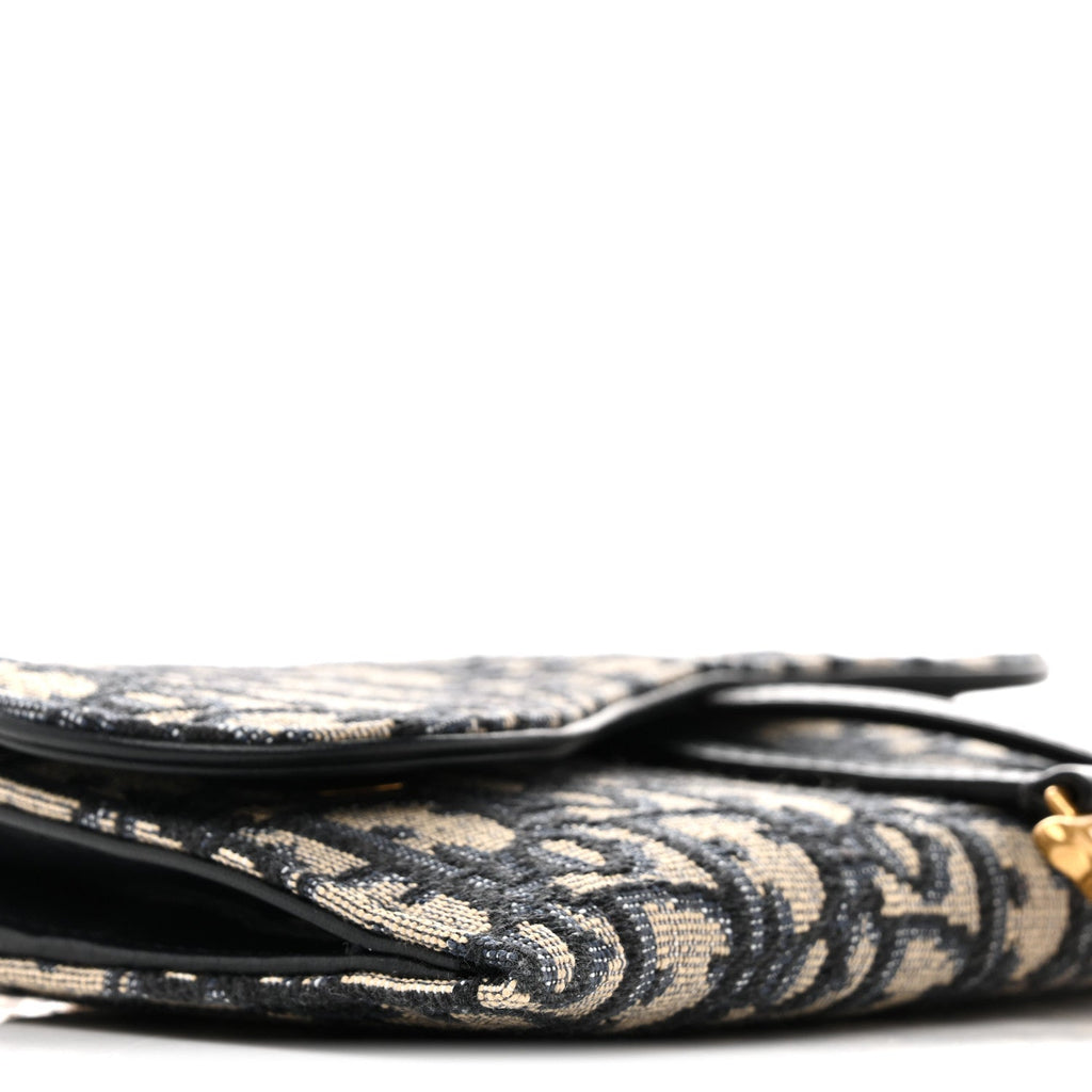 Oblique Saddle Chain Long Wallet Blue AT My store