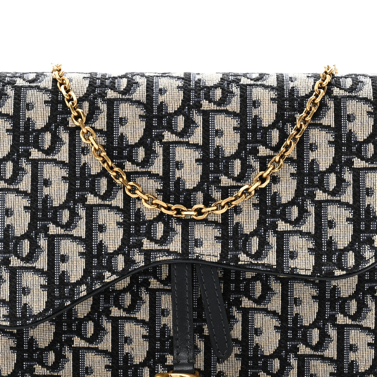 Oblique Saddle Chain Pouch Blue AT My store