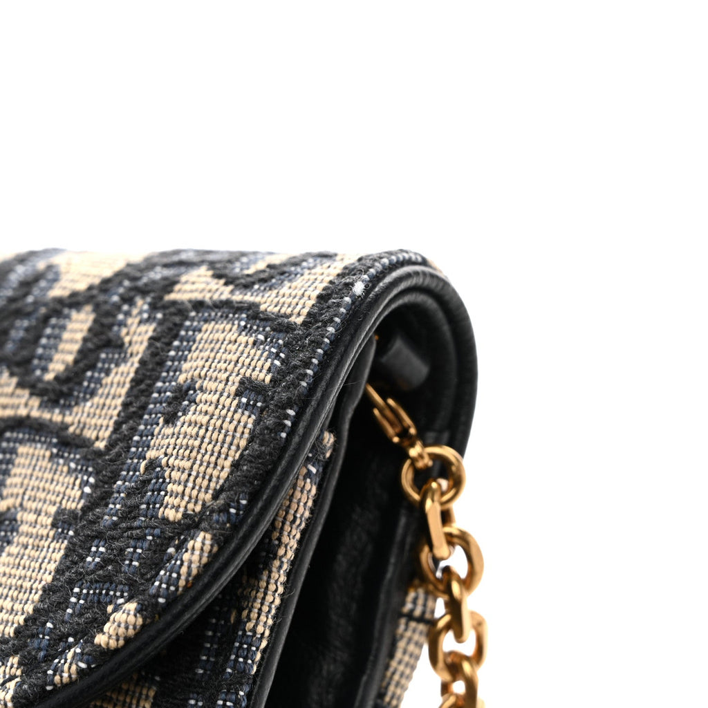 Oblique Saddle Chain Long Wallet Blue AT My store