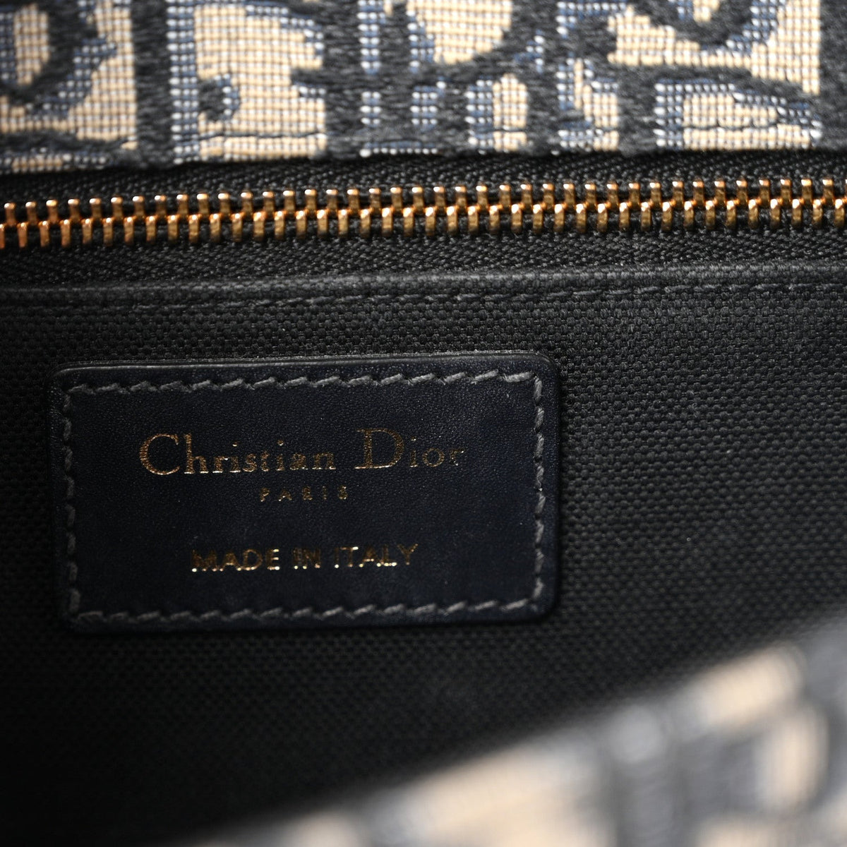 Oblique 30 Montaigne Flap Bag Blue AT My store