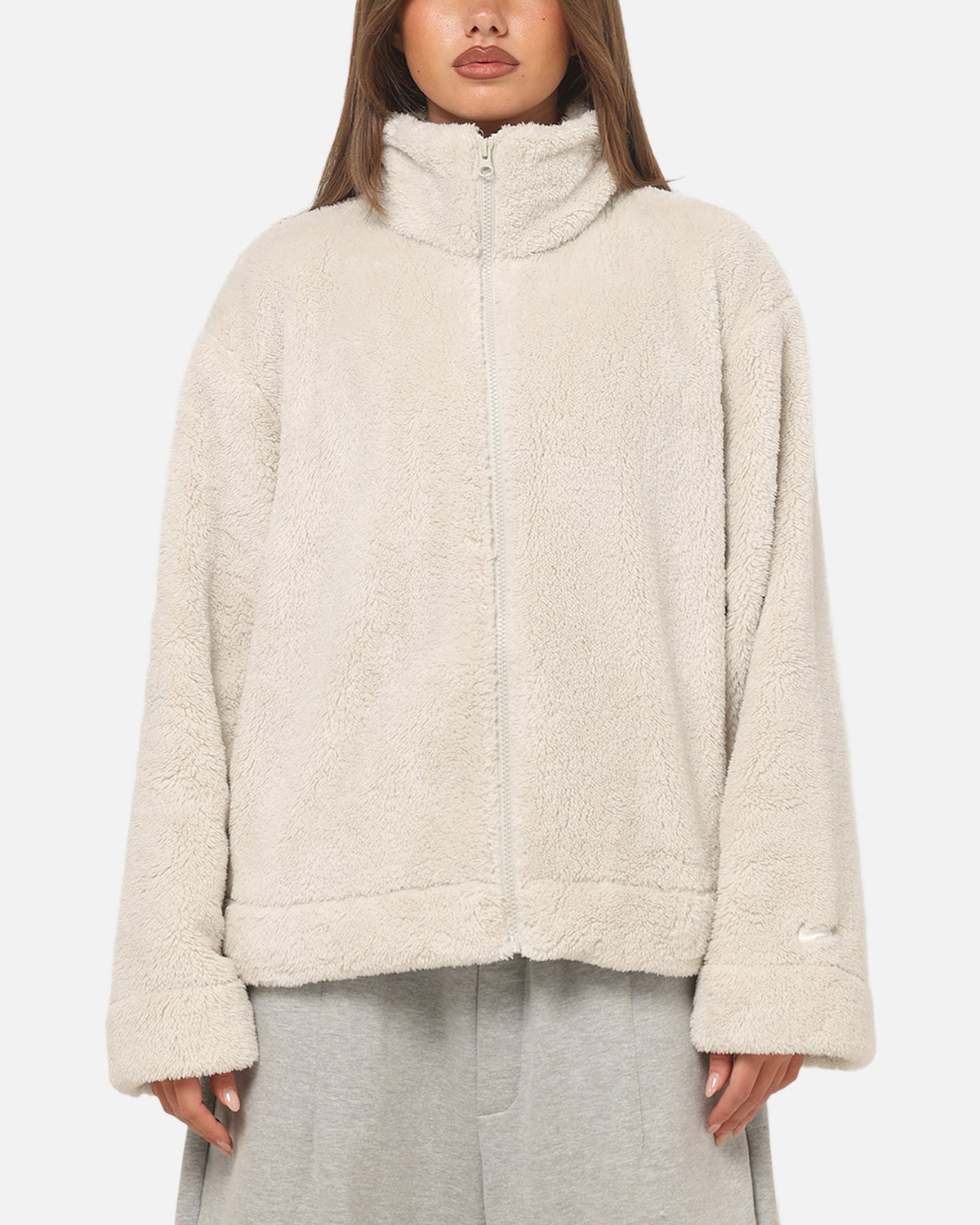 Top Seller Nike Women's Sportswear Essential High-Pile Fleece Jacket Light Bone