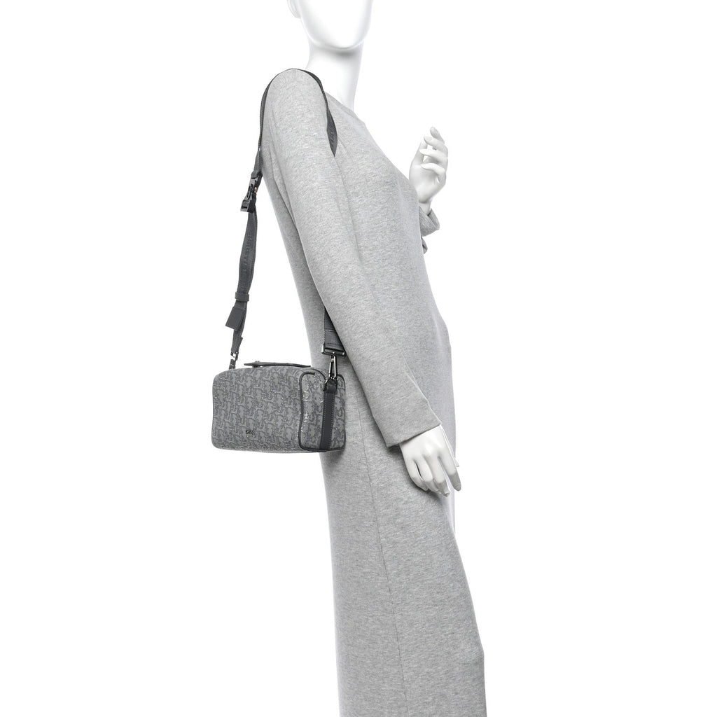 Oblique Jacquard Lingot 22 Bag Silver AT My store