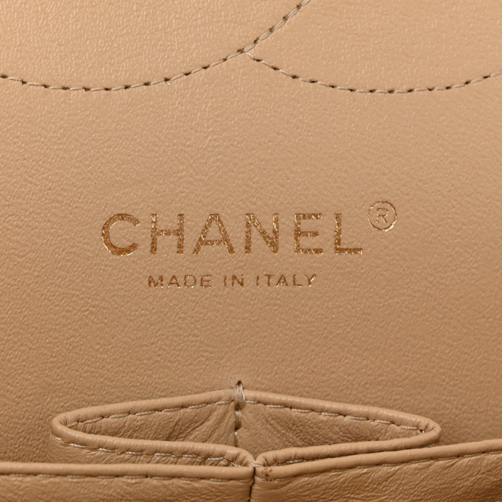 Caviar Quilted Jumbo Double Flap Beige Clair At My store