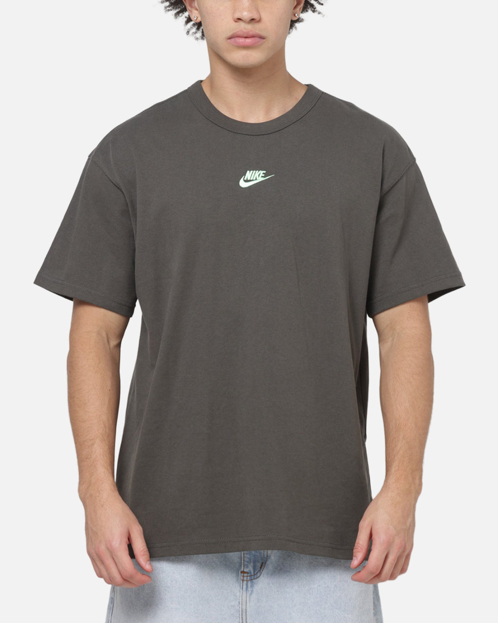 Top Seller Nike Sportswear Premium Essentials T-Shirt Newsprint