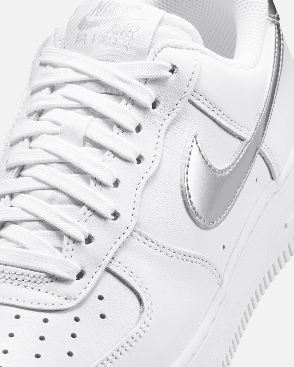 Top Seller Nike Women's Air Force 1 '07 SE White/Metallic