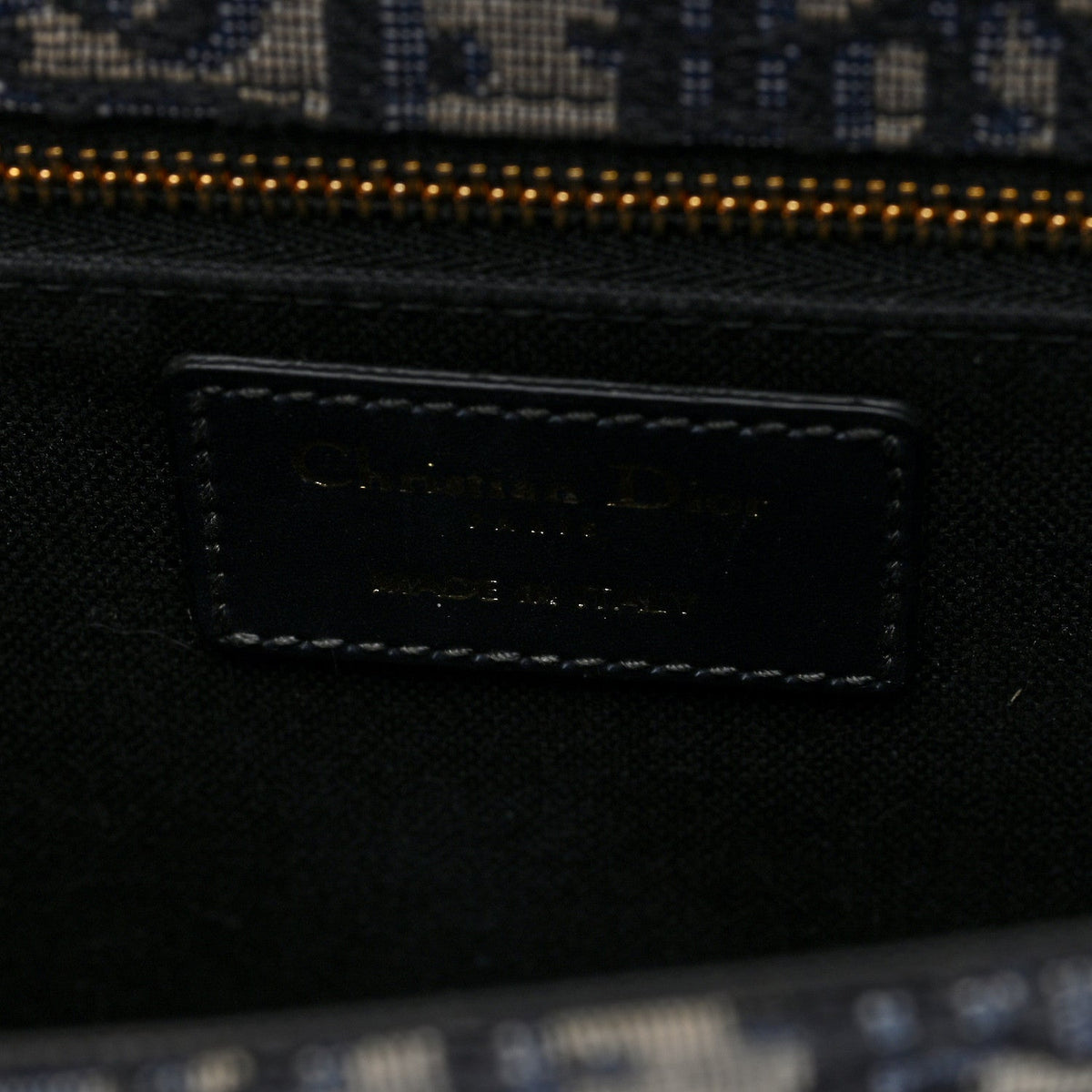 Oblique 30 Montaigne Flap Bag Blue AT My store