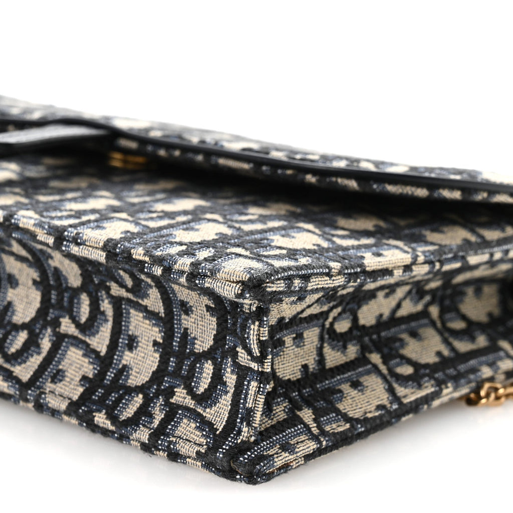 Oblique Saddle Chain Pouch Blue AT My store