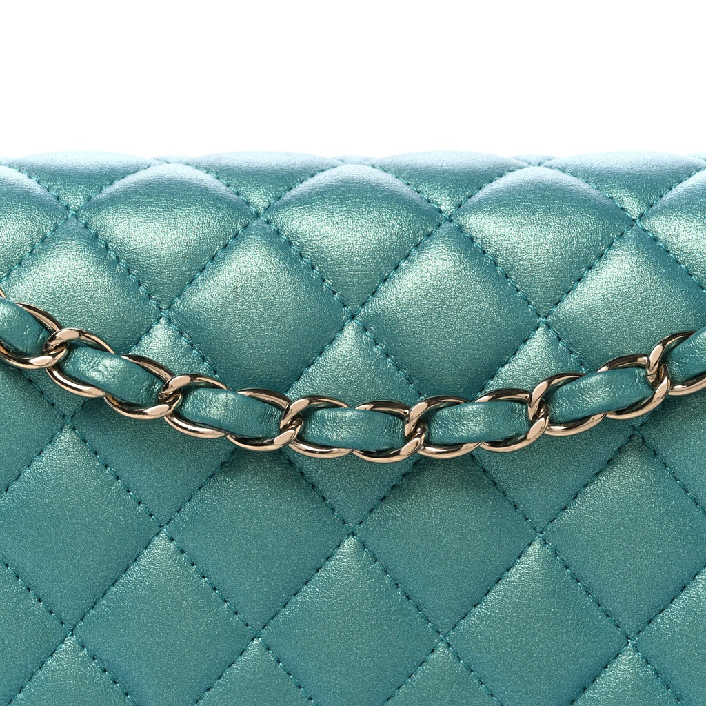 Iridescent Caviar Quilted Medium Double Flap Green At My store