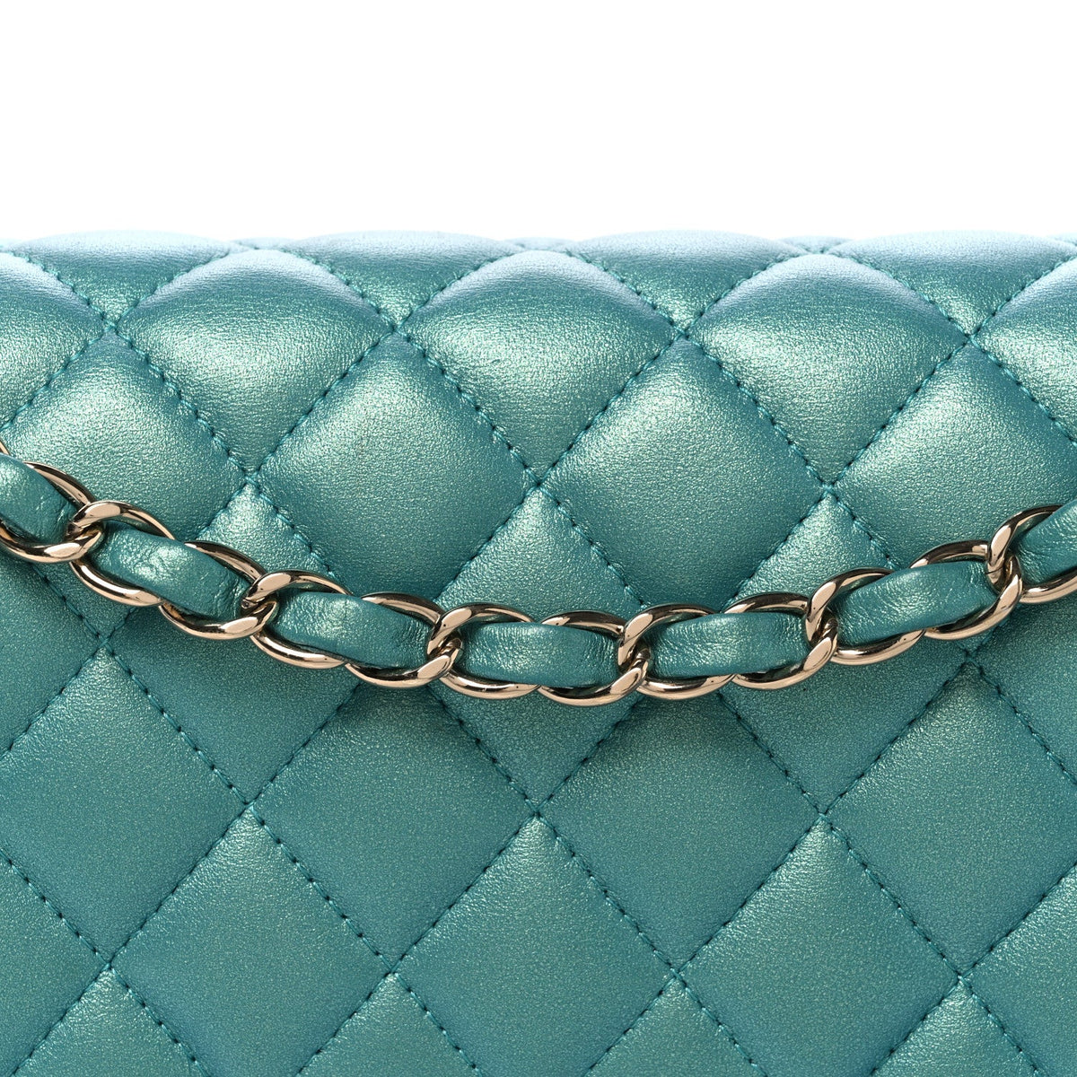 Iridescent Caviar Quilted Medium Double Flap Green At My store