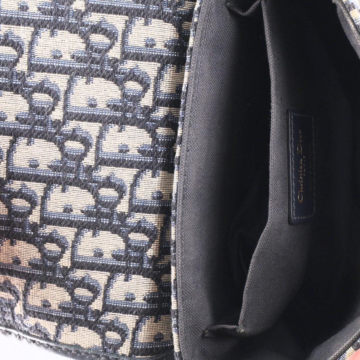 Oblique 30 Montaigne Box Bag Blue AT My store