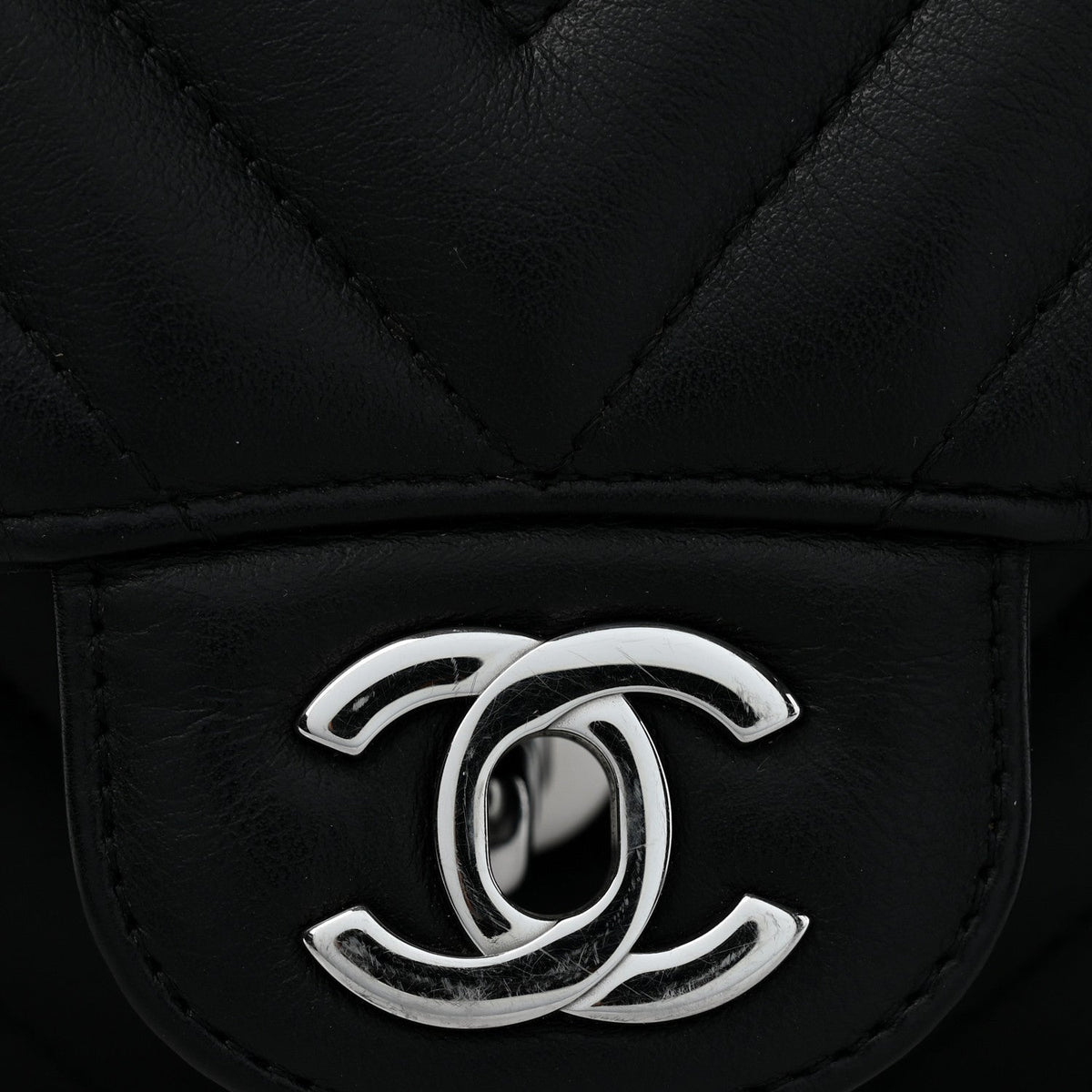 Lambskin Chevron Quilted Medium Double Flap Black At My store