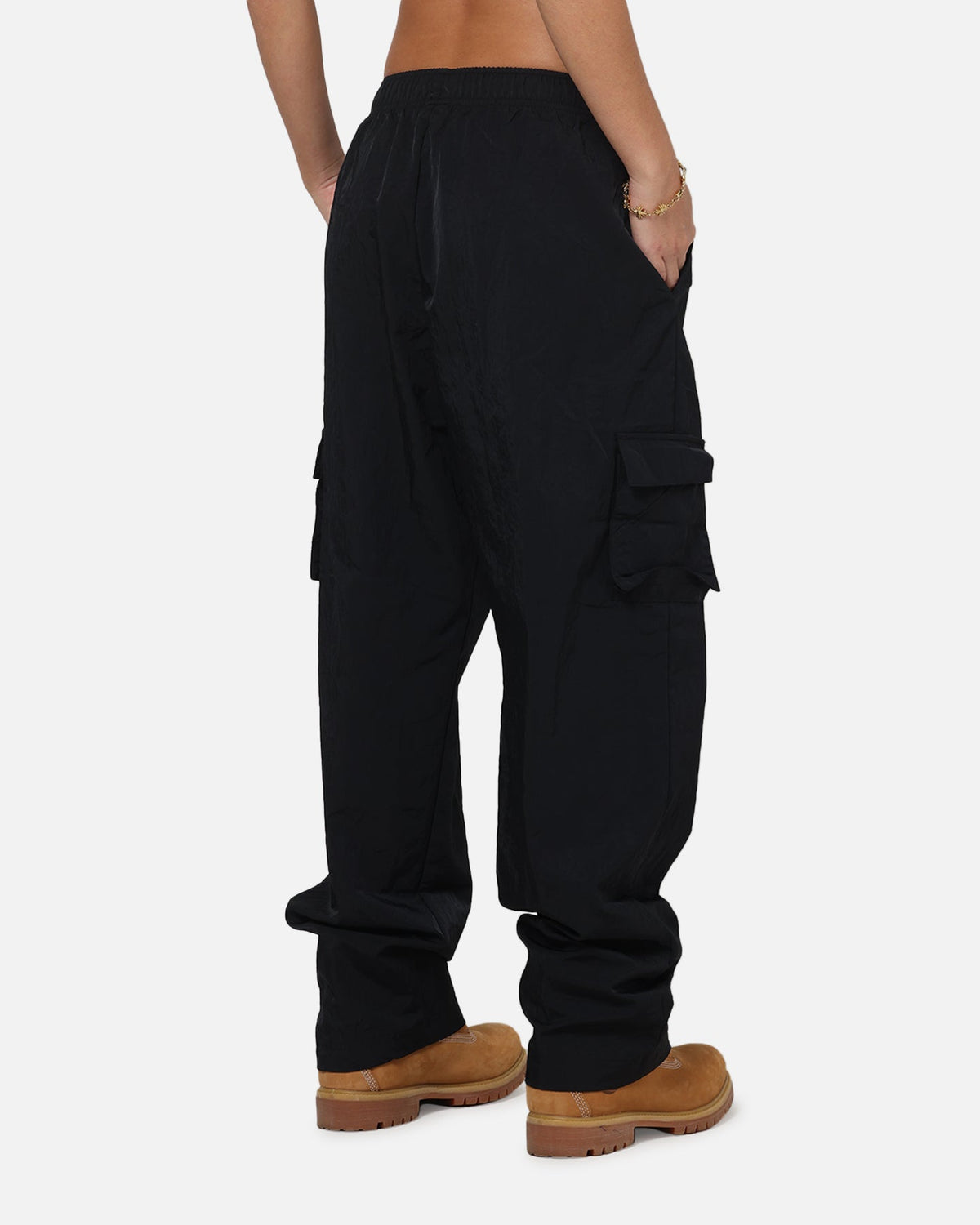 Top Seller Nike Women's Sportswear Essential High-Rise Woven Cargo Pants Black/White