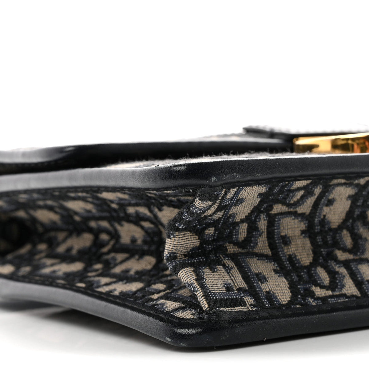 Oblique 30 Montaigne Flap Bag Blue AT My store