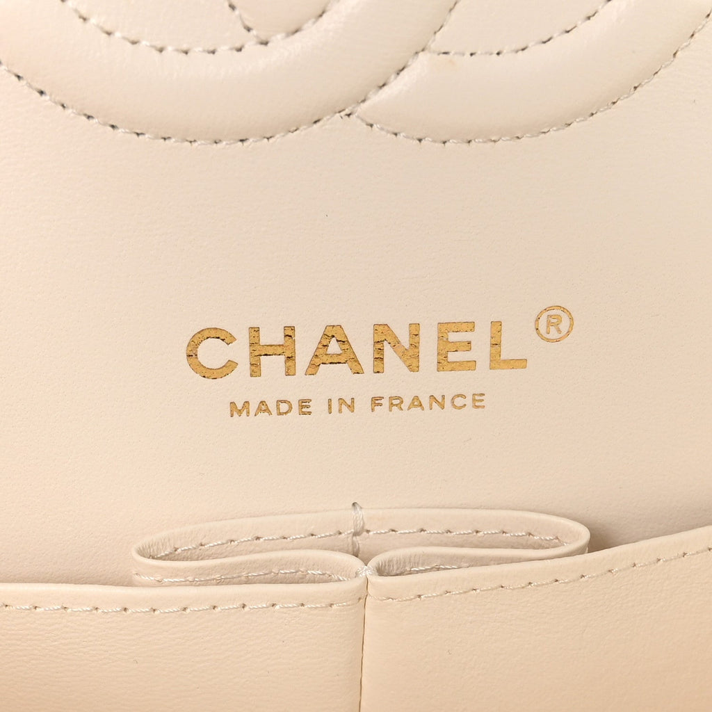 Caviar Quilted Medium Double Flap White At My store