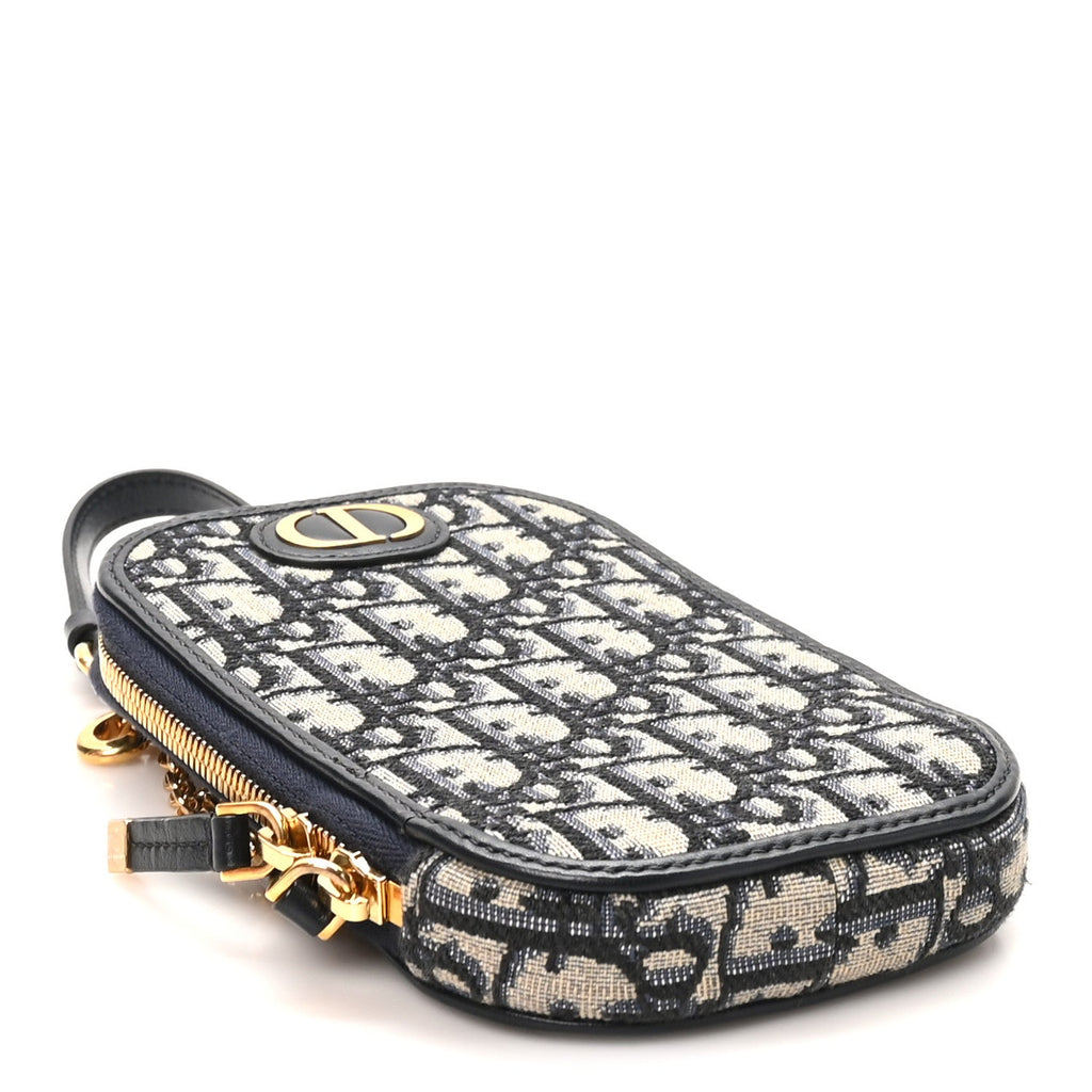 Oblique 30 Montaigne Phone Holder Blue AT My store
