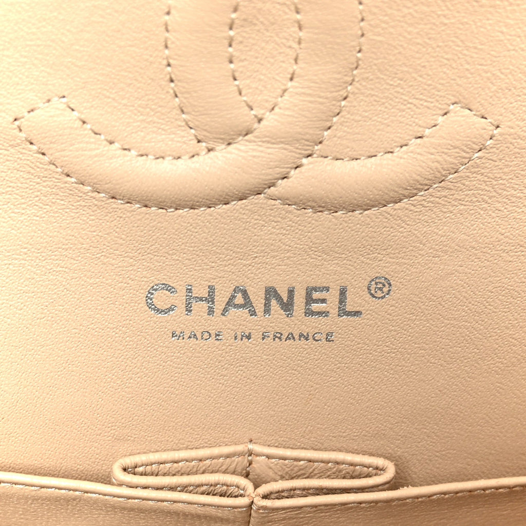 Caviar Quilted Medium Double Flap Beige At My store