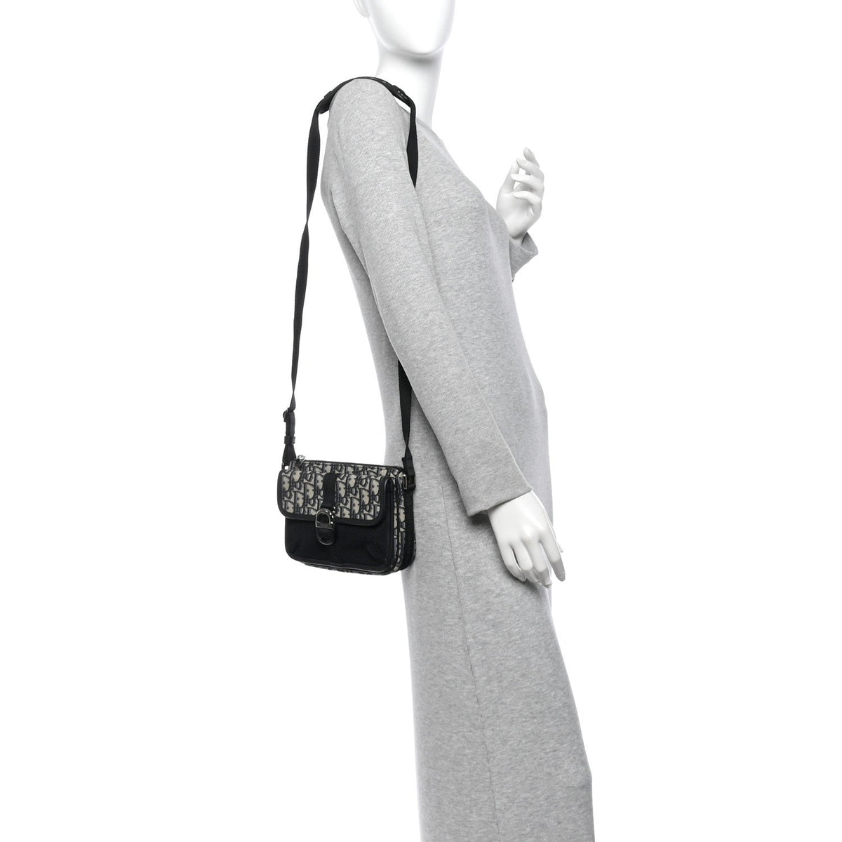 Oblique Jacquard Dior 8 Pouch With Strap Blue Black AT My store