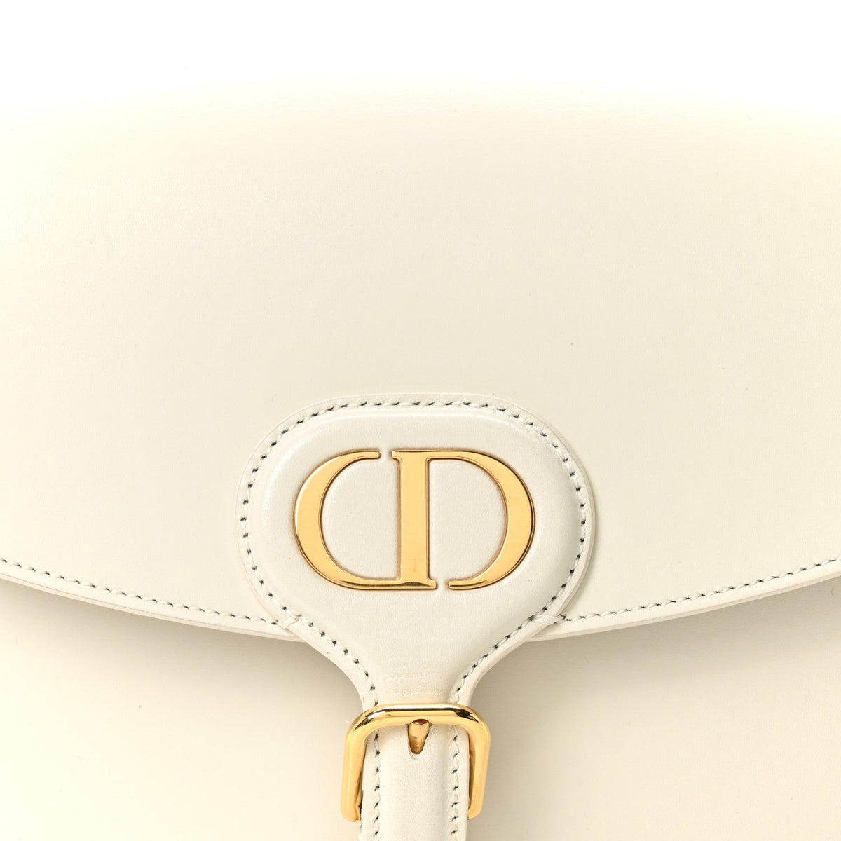 Box Calfskin Medium Bobby Flap Latte AT My store