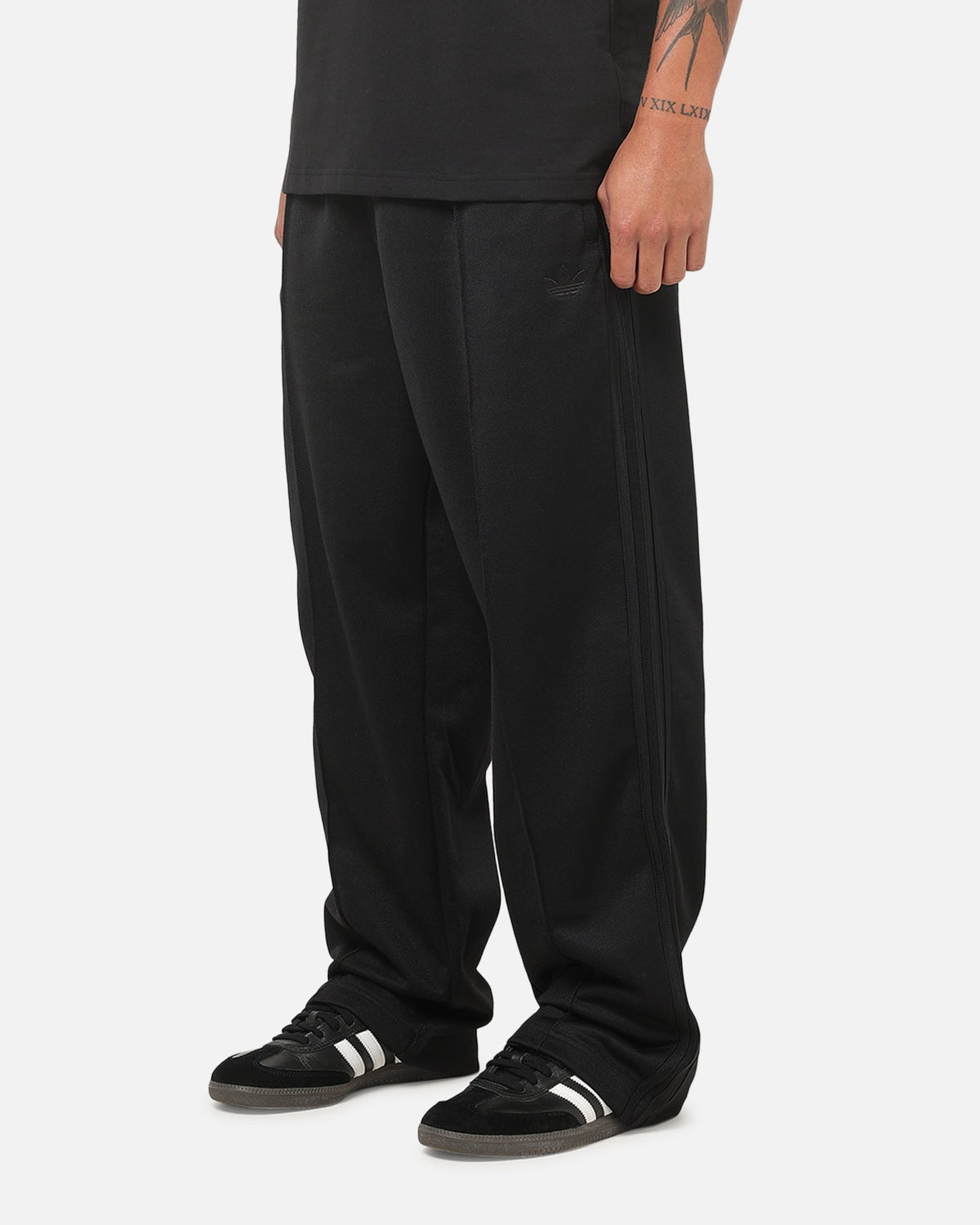 Best-Selling Adidas Baggy Track Pants Black/Black