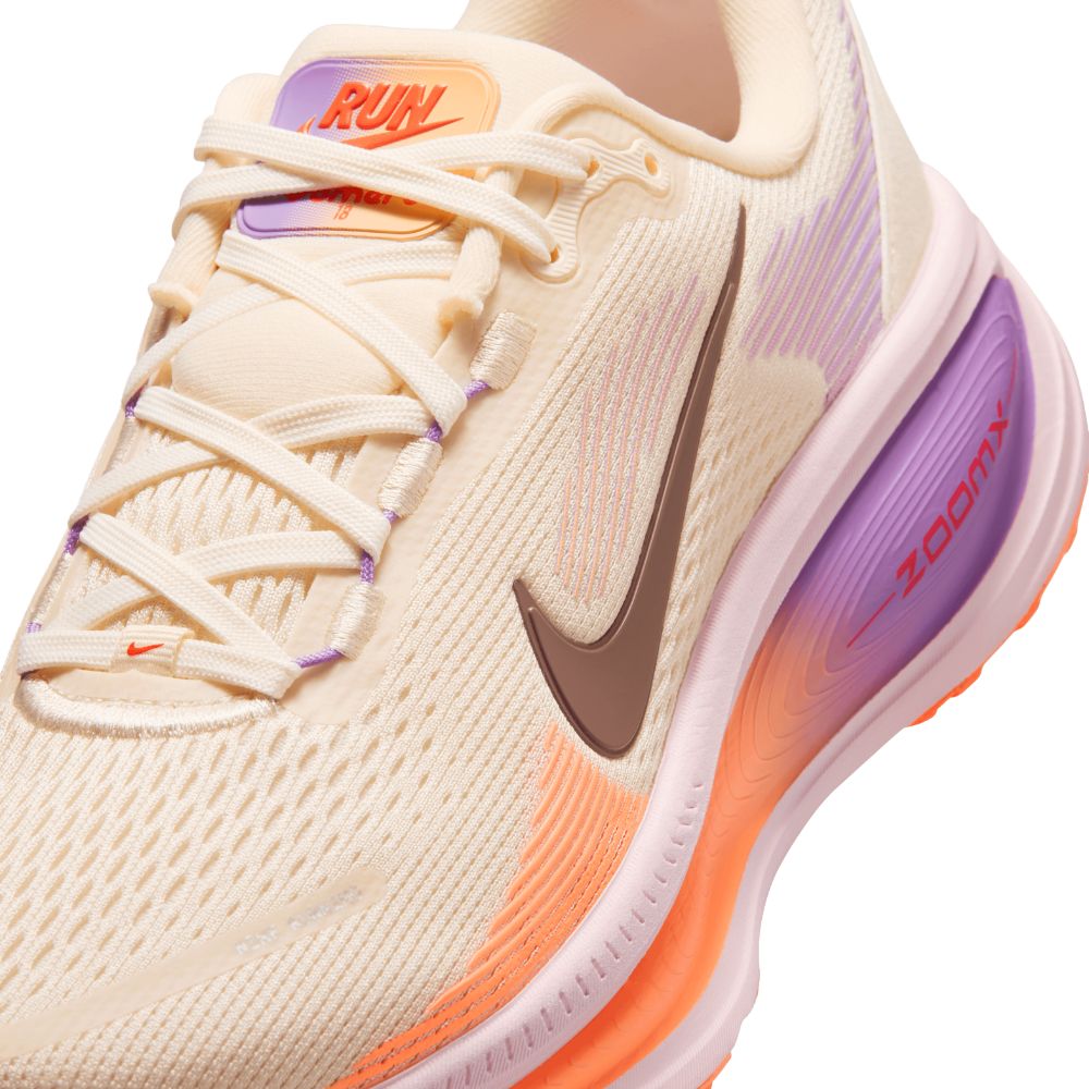 Vomero 18 Women's :Chalk | Pink Foam